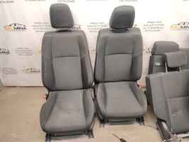 Toyota RAV 4 (XA40) Fotele / Kanapa / Boczki / Komplet 