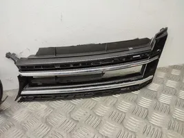Volkswagen Tiguan Etupuskurin ylempi jäähdytinsäleikkö 5N0853767H