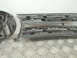 Volkswagen Tiguan Maskownica / Grill / Atrapa górna chłodnicy 5N0853767H