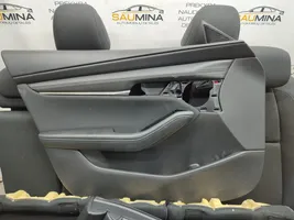 Mazda 3 Set di rivestimento sedili e portiere 