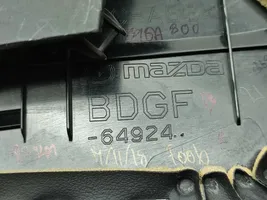 Mazda 3 Ramka deski rozdzielczej BDGF64914