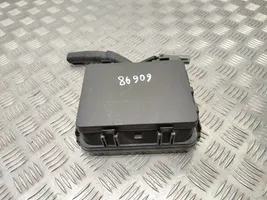 Infiniti Q50 Ramka / Moduł bezpieczników 284B94GA0A