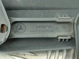 Mercedes-Benz Vito Viano W447 Ramię wycieraczki szyby przedniej / czołowej A4478200100