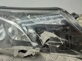 Toyota RAV 4 (XA40) Lampa przednia 