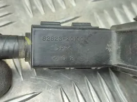 Toyota RAV 4 (XA40) Cavo positivo (batteria) 8282320100