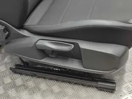 Volkswagen Taigo Set di rivestimento sedili e portiere 