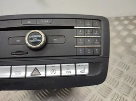 Mercedes-Benz A W176 Panel / Radioodtwarzacz CD/DVD/GPS A2469002718