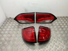 Chrysler Pacifica Rear/tail lights set P68228941AF
