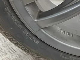 Chrysler Pacifica R18 alloy rim 