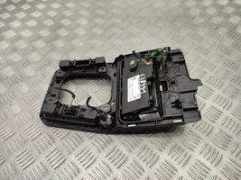 Volkswagen PASSAT B8 Module de charge sans fil 5G0980611