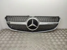 Mercedes-Benz V Class W447 Grotelės viršutinės A0008881600