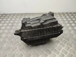 Opel Vivaro Air filter box 8200467321