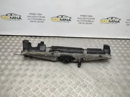 Nissan Qashqai Radiatorių panelė (televizorius) 214814EB0A