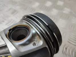 Skoda Yeti (5L) Piston CFH