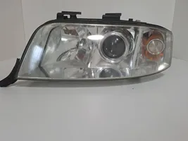 Audi A6 S6 C5 4B Lampa przednia 15592300