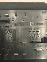 Volkswagen Golf V Sulakemoduuli 1K0937125A
