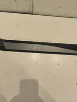 BMW 5 E60 E61 Etuoven kynnyksen suojalista 7034303