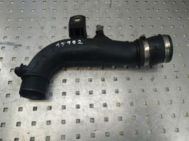 Toyota Avensis T250 Tube d'admission de tuyau de refroidisseur intermédiaire 173620R010