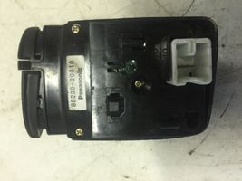 Toyota Avensis T220 Interruttore/pulsante di controllo multifunzione 8623020010