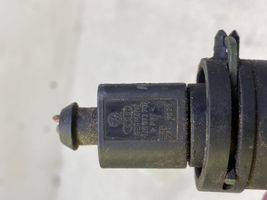 Volkswagen PASSAT B5 Fuel temperature sensor 038906081B