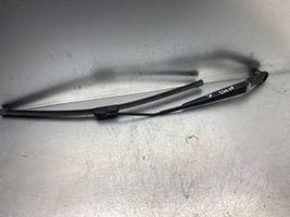 Chrysler 300 - 300C Windshield/front glass wiper blade 6825