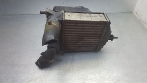 Fiat Punto (188) Chłodnica powietrza doładowującego / Intercooler 467642530