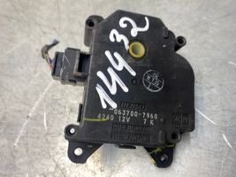 Toyota Prius (NHW20) Motorino attuatore aria 0637007960