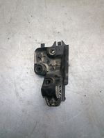 Audi A6 S6 C6 4F Puskurin kannattimen kulmakannake 4F9807892