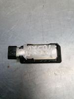 BMW X5 E70 Lampa oświetlenia tylnej tablicy rejestracyjnej 717693403