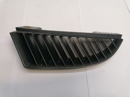 Mitsubishi Colt CZ3 Maskownica / Grill / Atrapa górna chłodnicy MN127773