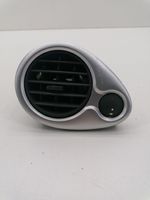 Renault Clio III Garniture, panneau de grille d'aération latérale 220407AN