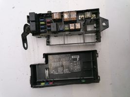 Subaru Impreza II Module de fusibles 82231FE000