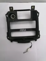 Nissan Primera Kita panelės detalė 68413