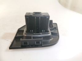 Renault Master III AUX in-socket connector 688300002R