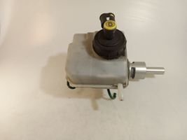 Renault Master II Master brake cylinder 25175879