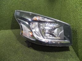 Renault Trafic III (X82) Lampa przednia 260109424R