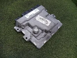 Opel Movano B Sterownik / Moduł ECU 237103906S