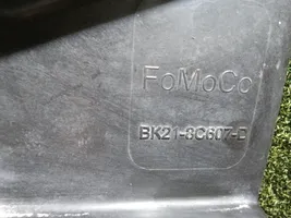Ford Tourneo Custom Jäähdyttimen jäähdytinpuhaltimen suojus BK218C607DA