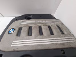 BMW 5 E60 E61 Variklio dangtis (apdaila) 7791972