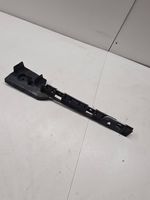 BMW 1 E81 E87 Supporto di montaggio del parafango 7184356