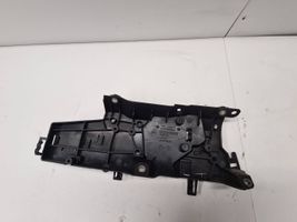 BMW 3 E90 E91 Kita variklio skyriaus detalė 6440410