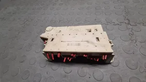 BMW 7 E38 Module de fusibles 8387545