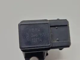 BMW 7 E38 Czujnik ciśnienia powietrza 2246977