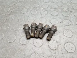 BMW X5 E70 Nuts/bolts 