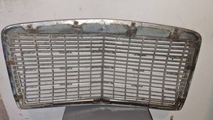 Mercedes-Benz W123 Grille calandre supérieure de pare-chocs avant 