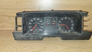 Audi 80 90 B2 Nopeusmittari (mittaristo) 81117434