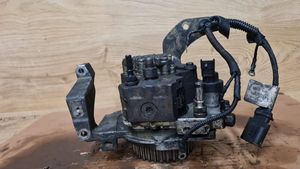 Volvo C30 Polttoaineen ruiskutuksen suurpainepumppu 0445010089