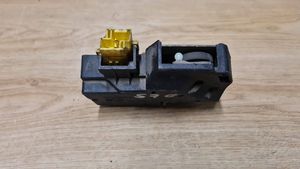 Volvo S70  V70  V70 XC Tailgate/trunk/boot lock/catch/latch 9152704