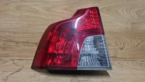 Volvo S40 Aizmugurējais lukturis virsbūvē 30744538