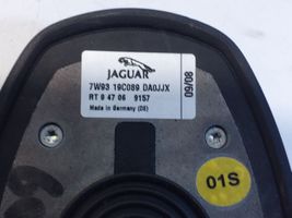 Jaguar XF GPS-pystyantenni 7W9319C089